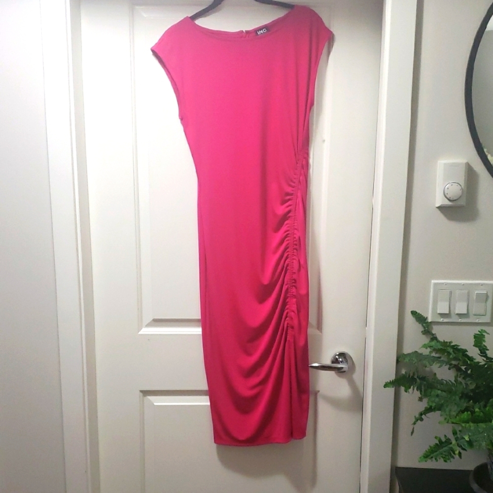 Elegant Pink Midi Dress